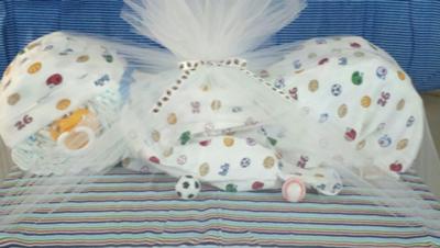Diaper Cakes by Wendy