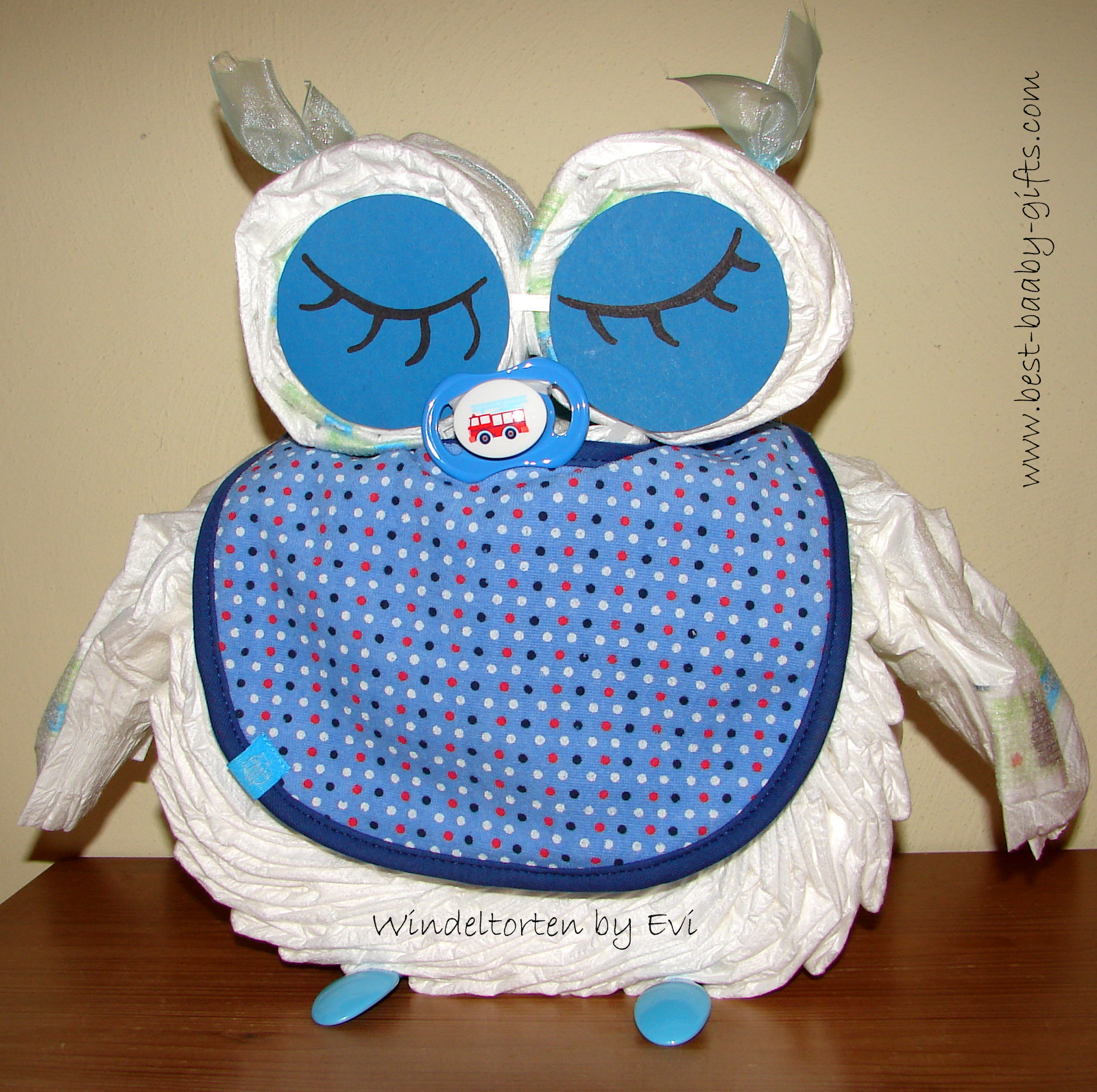Windeleule fuer Junge in Blautönen mit Feuerwehr Schnuller
